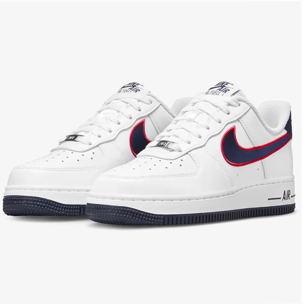Nike Air Force 1 white/navy/red size 8